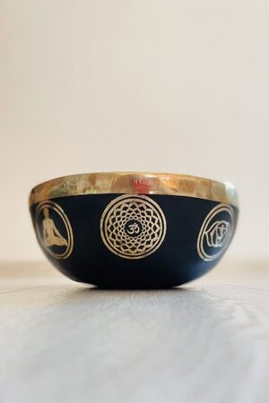 Tibetan singing bowl with engraving “Enlightenment”, Ø 20 cm