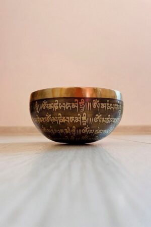 Engraved Tibetan singing bowl, Ø 12 cm