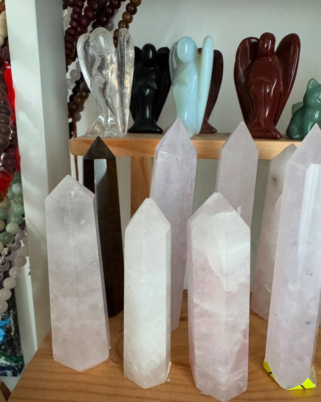 Конусні статуетки з натуральних каменів — Енергетика та краса в кожній деталі Конусні статуетки з натуральних каменів — Енергетика та краса в кожній деталі