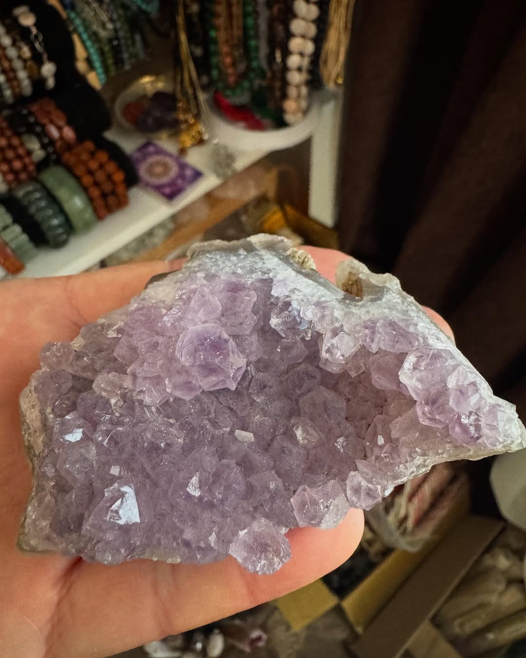 Аметист – камінь гармонії та духовного очищення Аметист – камінь гармонії та духовного очищення