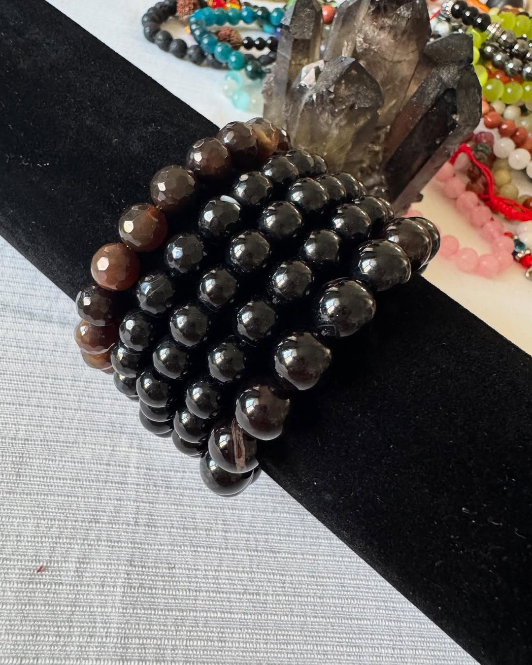 Браслети з натуральних каменів Браслети з натуральних каменів