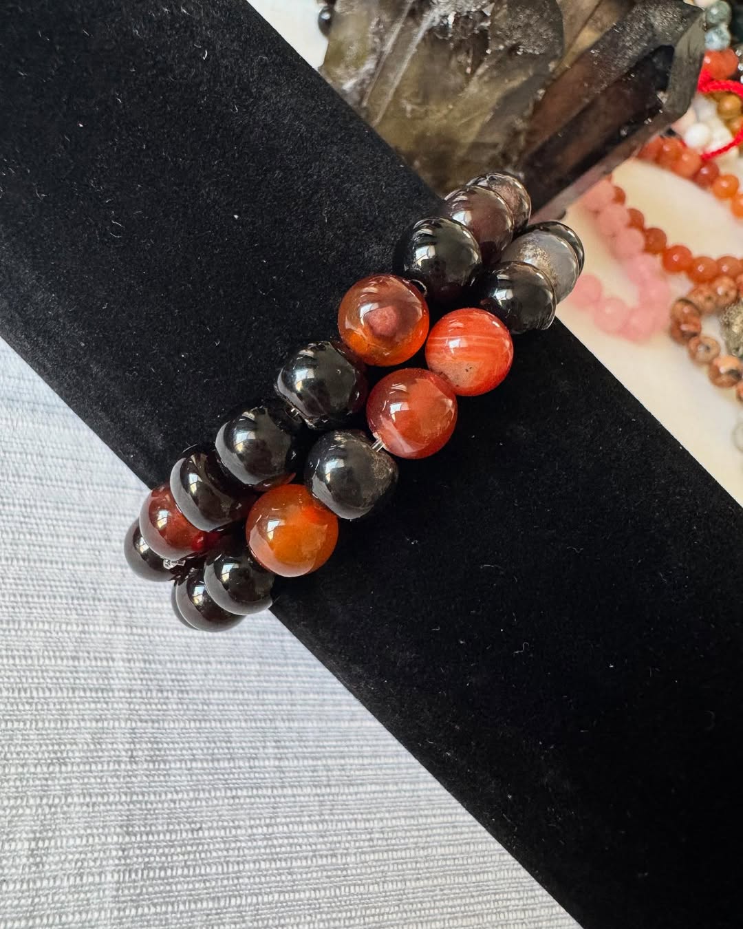 Браслети з натуральних каменів Браслети з натуральних каменів