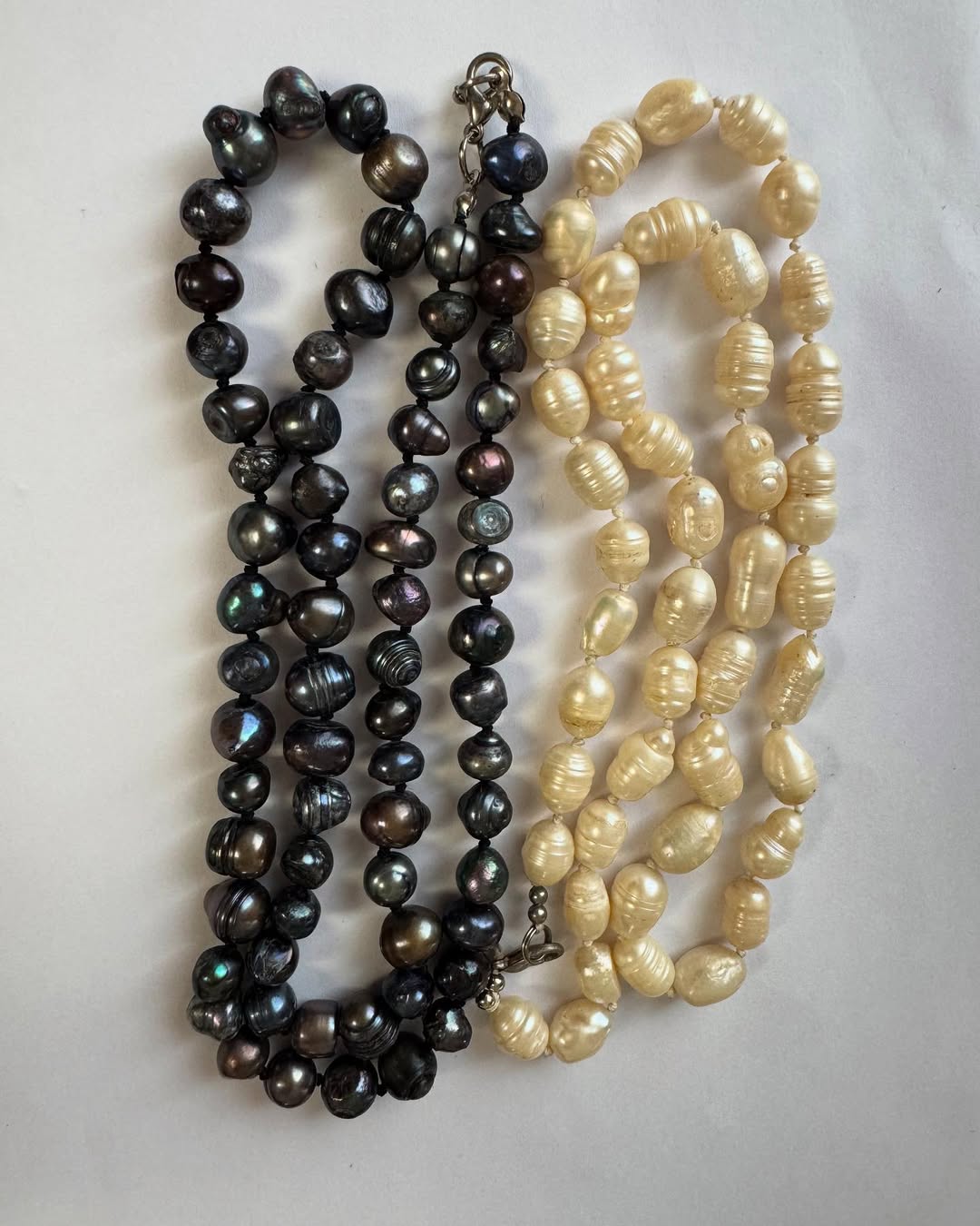 Буси з натурального чорного перлів Буси з натурального чорного перлів