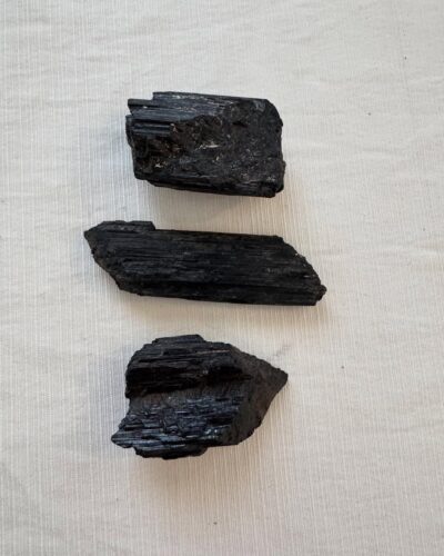 Чорний турмалін (Шерл) – найсильніший енергетичний захисник