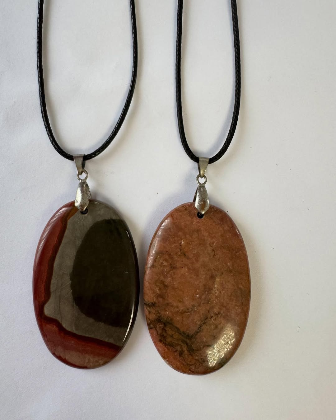 Кулони з натуральних каменів Кулони з натуральних каменів