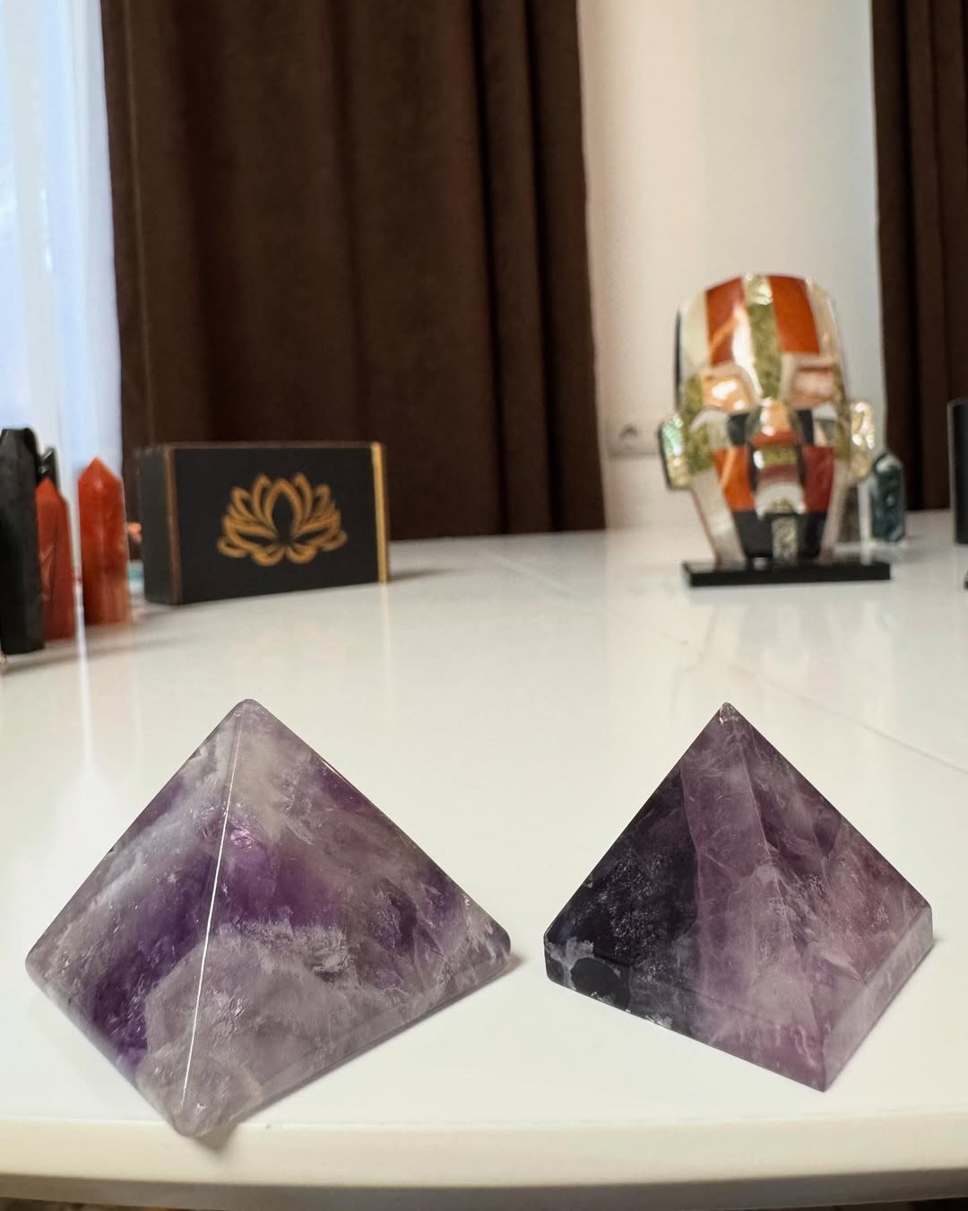 Пірамідка з аметиста Пірамідка з аметиста