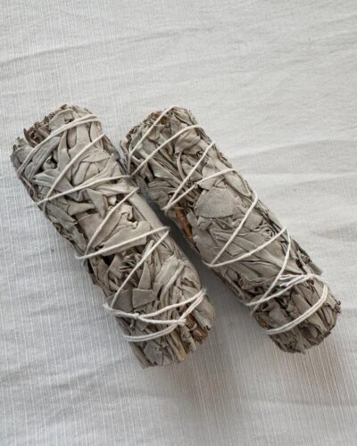 Шавлія для окурювання — Очищення простору та енергії Шавлія для окурювання — Очищення простору та енергії