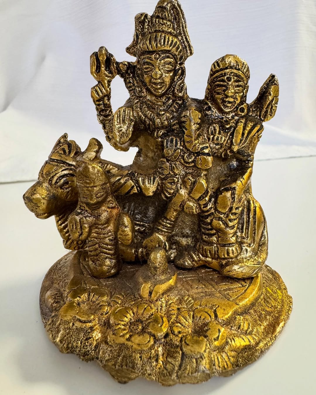 Сім’я Шиви з металу — єдність, гармонія, божественна любов Сім’я Шиви з металу — єдність, гармонія, божественна любов