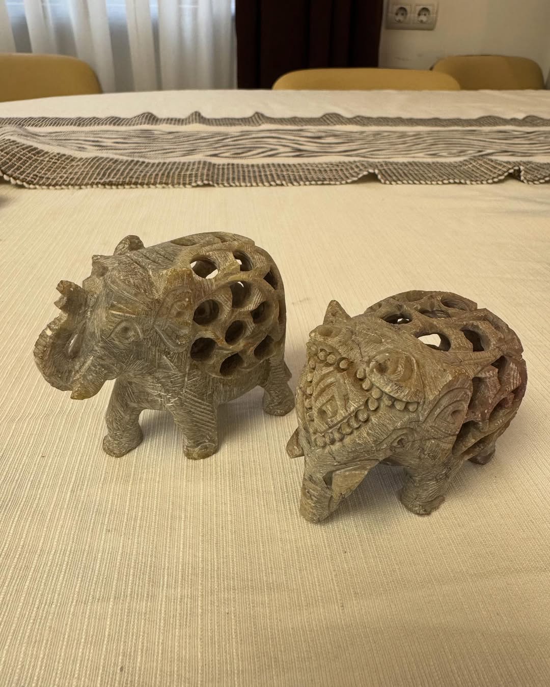 Слонік у слонику – символ достатку та процвітання Слонік у слонику – символ достатку та процвітання