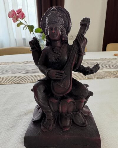 Статуетка Богині Сарасваті