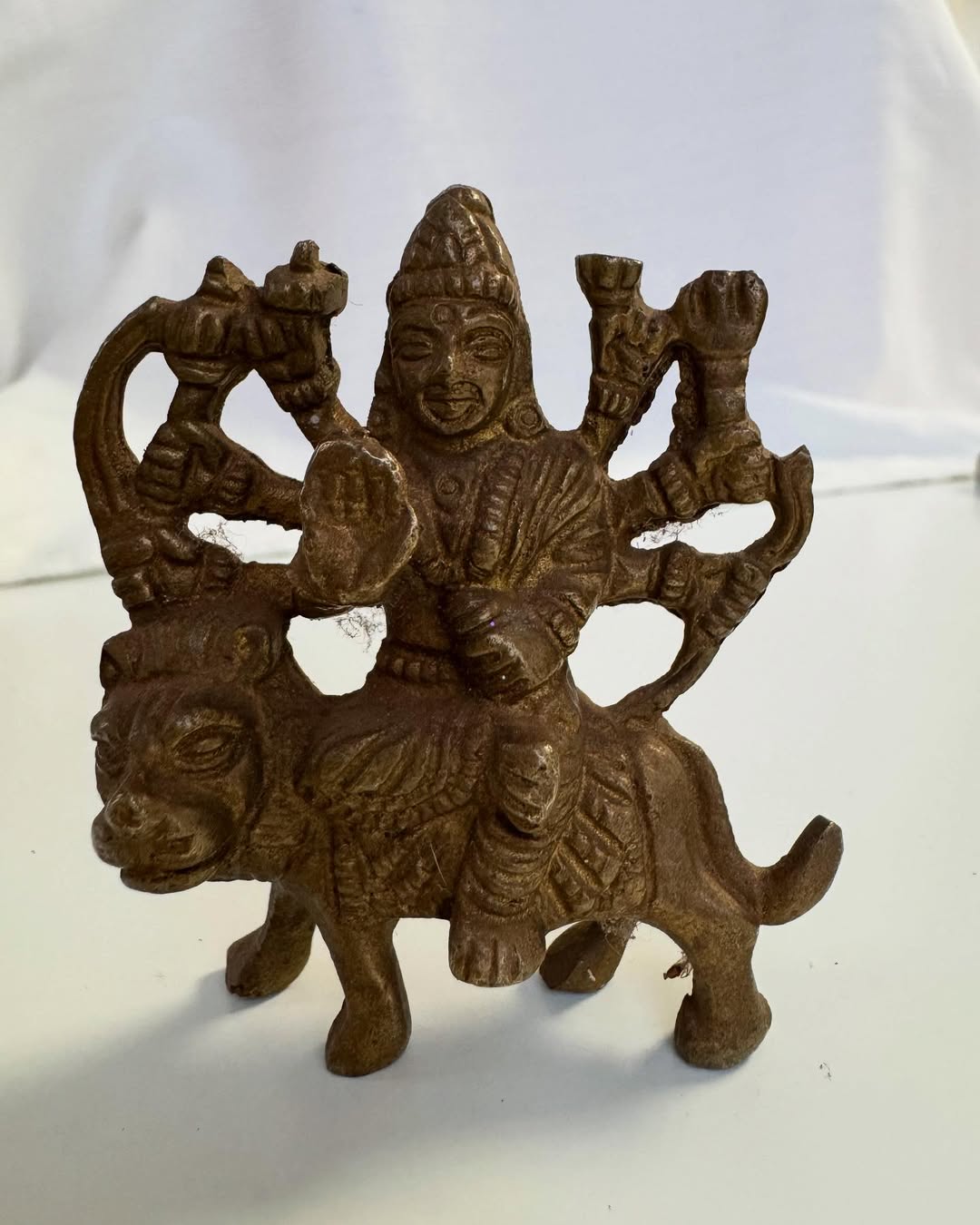 Статуетка Дурги з металу — сила, захист і внутрішня міць Статуетка Дурги з металу — сила, захист і внутрішня міць