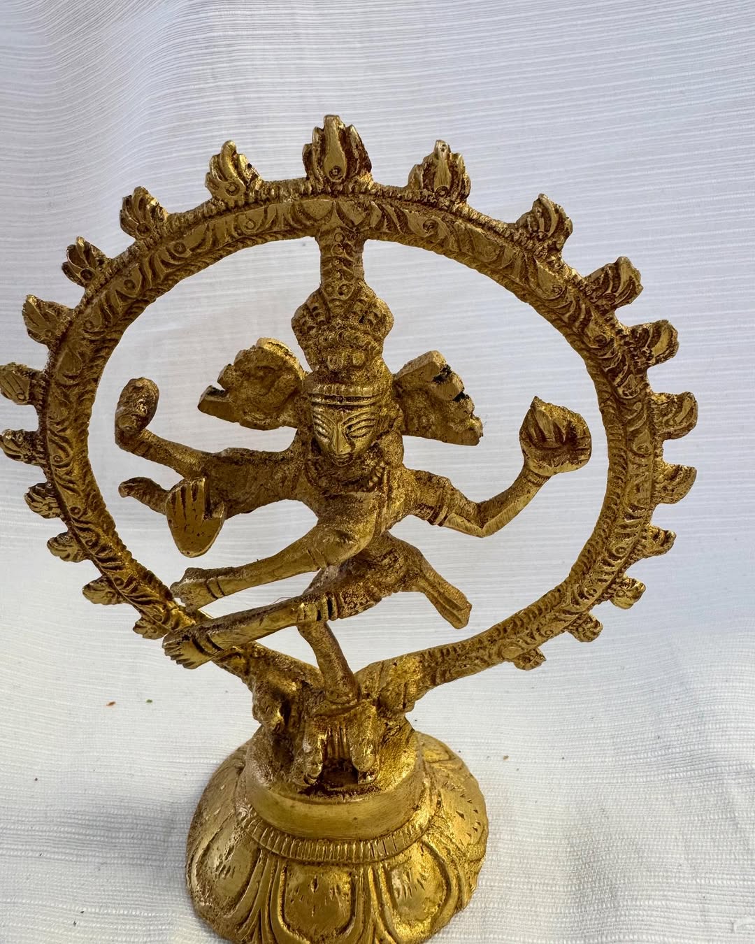 Статуетка “Танцюючий Шива” — радість, свобода, пробудження Статуетка “Танцюючий Шива” — радість, свобода, пробудження