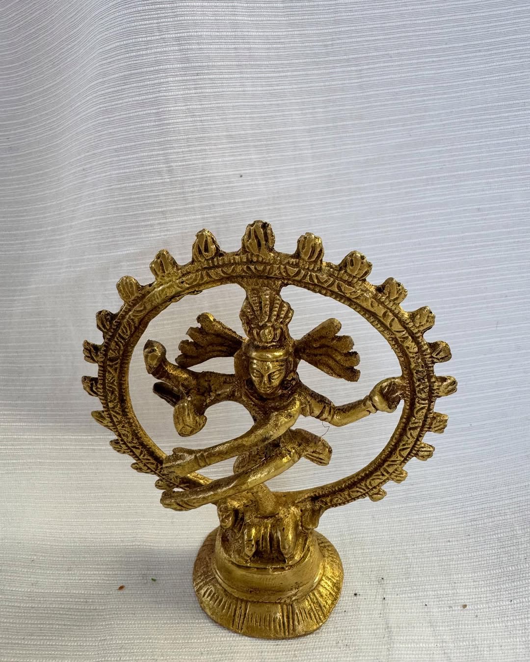 Статуетка “Танцюючий Шива” — радість, свобода, пробудження Статуетка “Танцюючий Шива” — радість, свобода, пробудження