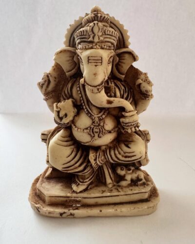 Статуетки індійських божеств Статуетки індійських божеств