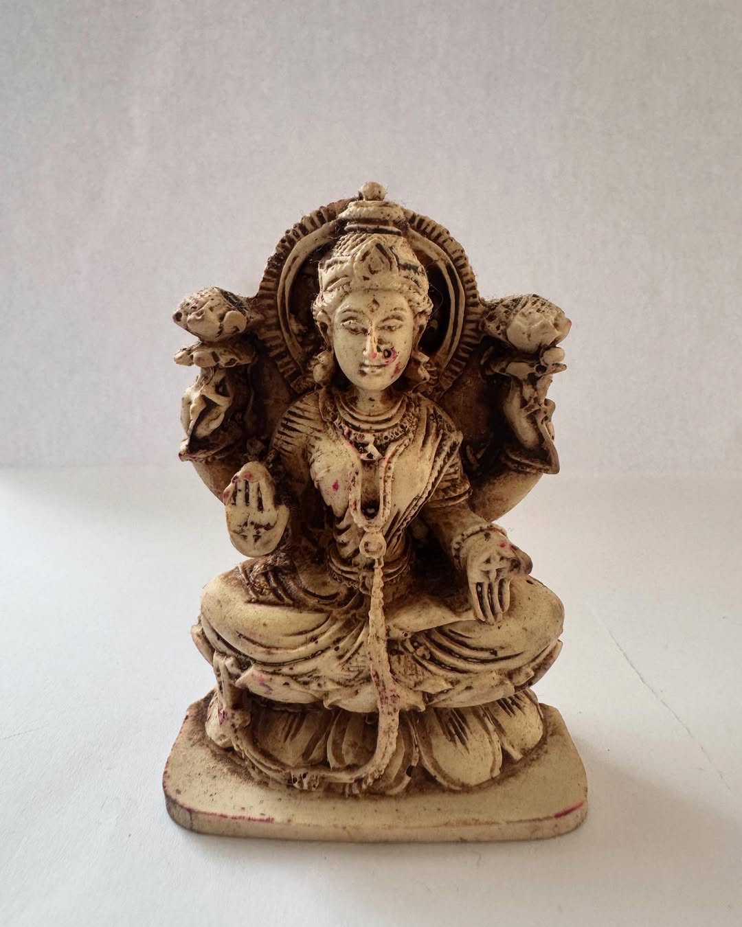 Статуетки індійських божеств Статуетки індійських божеств