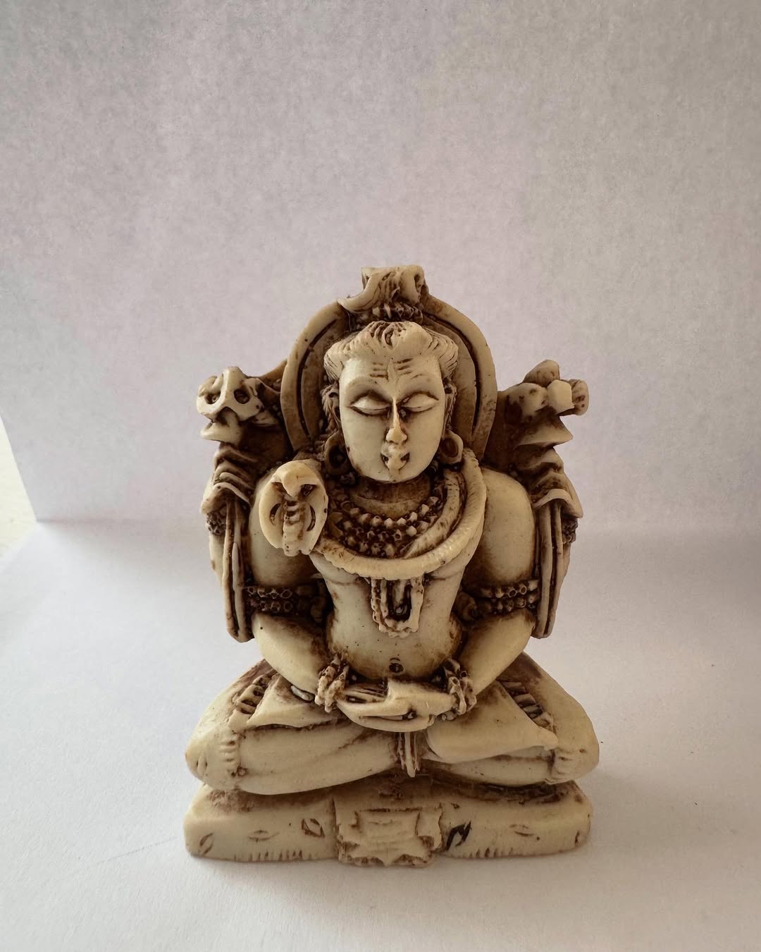 Статуетки індійських божеств Статуетки індійських божеств