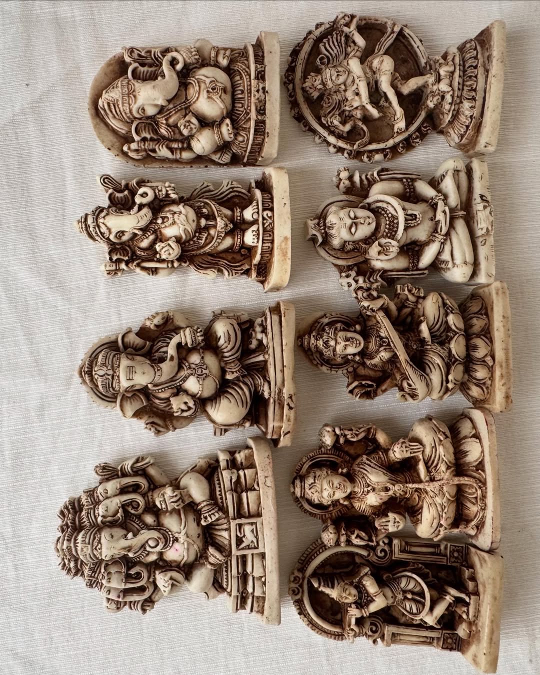 Статуетки індійських божеств Статуетки індійських божеств