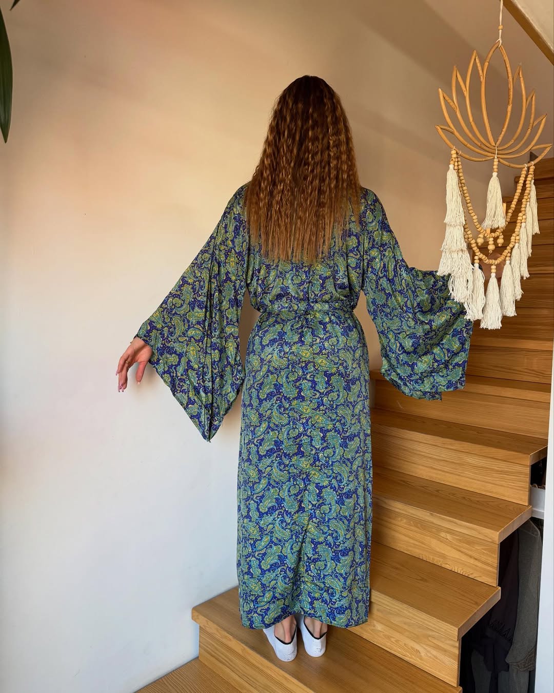 Стильні халати з Індії в стилі бохо — легкі, яскраві, вільні Стильні халати з Індії в стилі бохо — легкі, яскраві, вільні