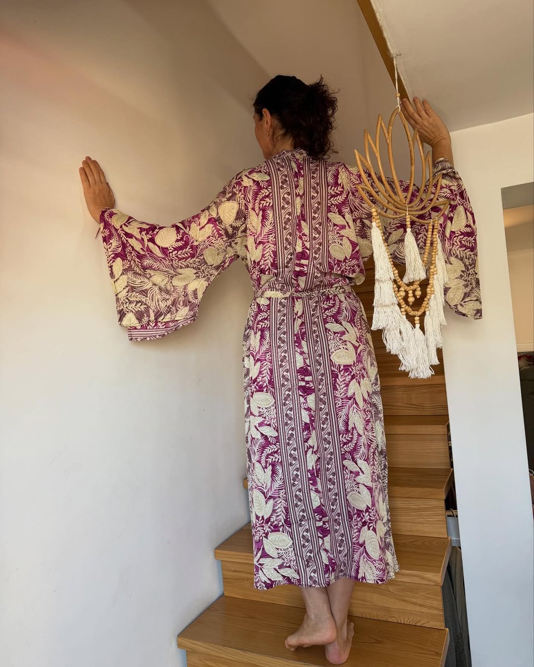 Стильні халати з Індії в стилі бохо — легкі, яскраві, вільні Стильні халати з Індії в стилі бохо — легкі, яскраві, вільні