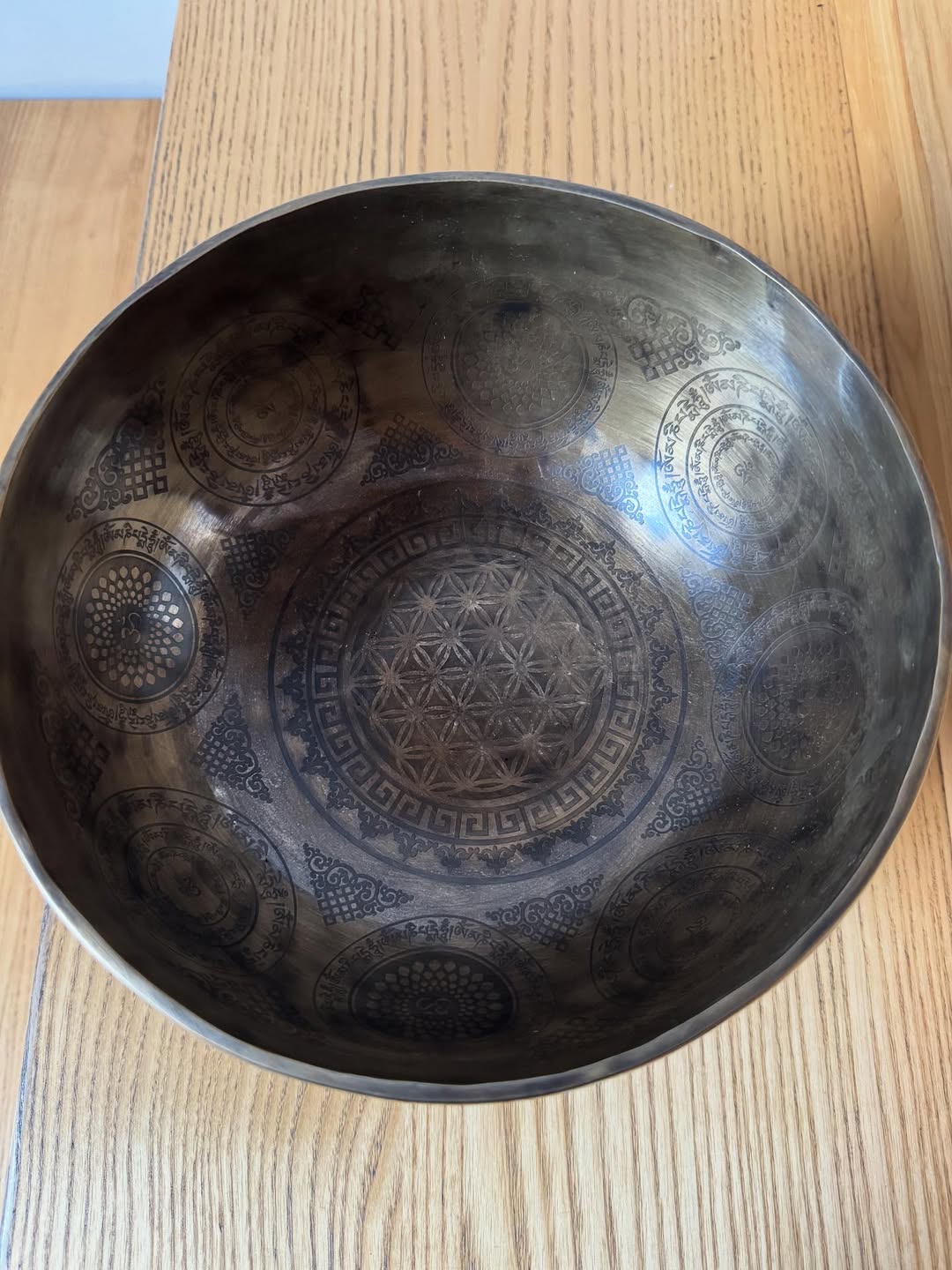 Тибетська чаша з семи металів, привезена з Непалу Ø 20,5 см Тибетська чаша з семи металів, привезена з Непалу Ø 20,5 см